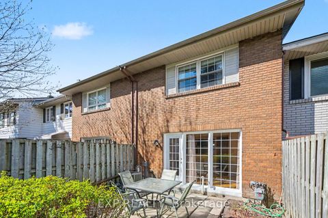 Photo 27 at 61 Monterey Drive, Nepean (Leslie Park), Ottawa