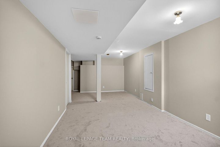 Photo 27 at 39 Saxton Private, Nepean (Redwood Park), Ottawa