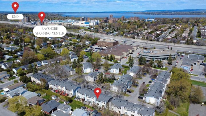 Photo 31 at 39 Saxton Private, Nepean (Redwood Park), Ottawa