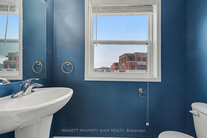 Photo 4 at 237 Kennevale Drive, Nepean (Cedargrove/Fraserdale), Ottawa