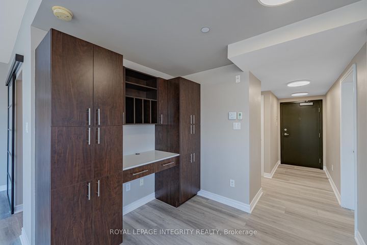 Photo 4 at 305 - 301 Bayrose Drive, Nepean (Strandherd), Ottawa