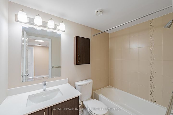 Photo 16 at 305 - 301 Bayrose Drive, Nepean (Strandherd), Ottawa