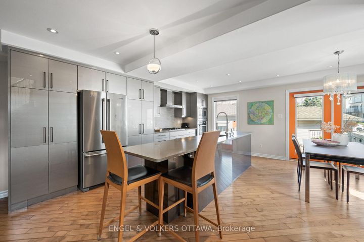 Photo 4 at 221 Monterey Drive, Nepean (Leslie Park), Ottawa