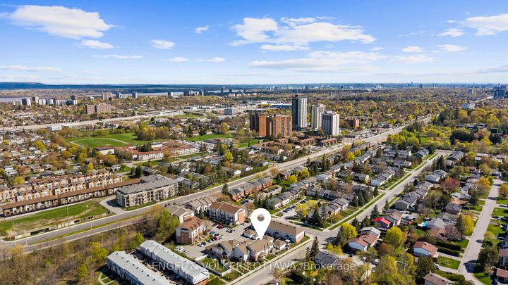 Photo 24 at 221 Monterey Drive, Nepean (Leslie Park), Ottawa