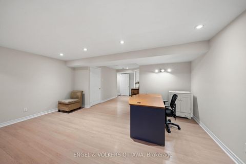 Photo 17 at 221 Monterey Drive, Nepean (Leslie Park), Ottawa