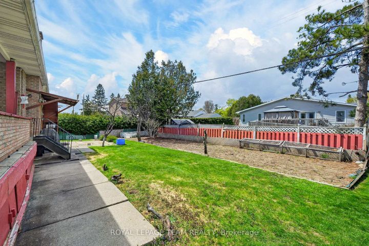 Photo 40 at 33 Norice Street, Nepean (Meadowlands/Crestview), Ottawa