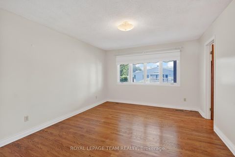 Photo 24 at 33 Norice Street, Nepean (Meadowlands/Crestview), Ottawa