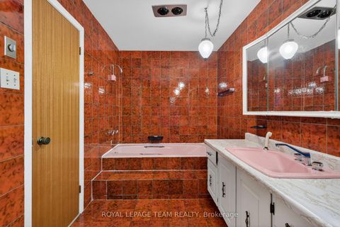 Photo 28 at 33 Norice Street, Nepean (Meadowlands/Crestview), Ottawa
