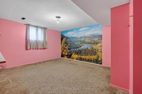 Photo 32 at 33 Norice Street, Nepean (Meadowlands/Crestview), Ottawa