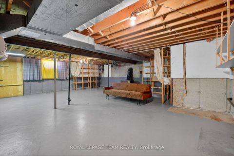 Photo 34 at 33 Norice Street, Nepean (Meadowlands/Crestview), Ottawa