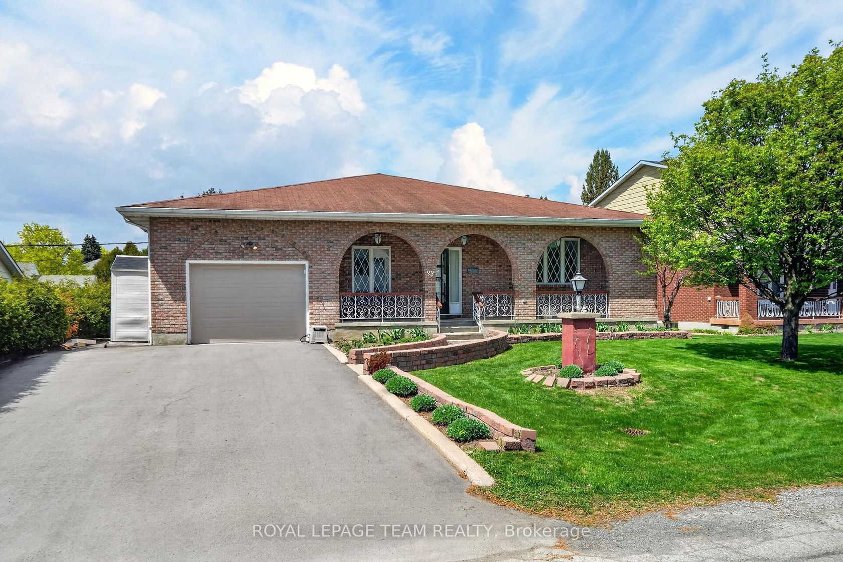 33 Norice Street, Nepean (Meadowlands/Crestview), Ottawa 
