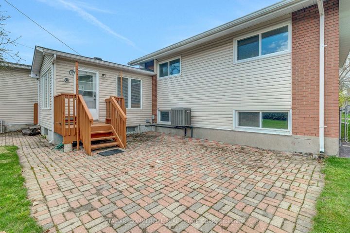 Photo 20 at 1156 Deer Park Road W, Nepean (City View/Skyline/Fisher Heights/Parkwood Hills), Ottawa