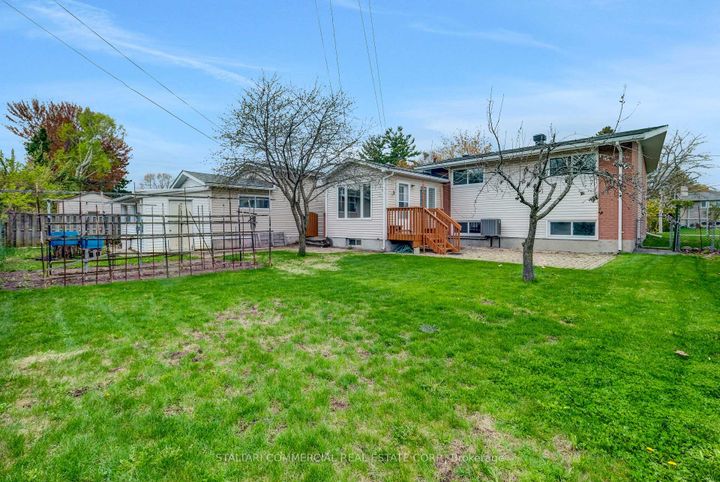 Photo 21 at 1156 Deer Park Road W, Nepean (City View/Skyline/Fisher Heights/Parkwood Hills), Ottawa