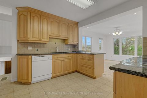 Photo 5 at 1156 Deer Park Road W, Nepean (City View/Skyline/Fisher Heights/Parkwood Hills), Ottawa