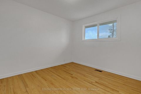 Photo 10 at 1156 Deer Park Road W, Nepean (City View/Skyline/Fisher Heights/Parkwood Hills), Ottawa