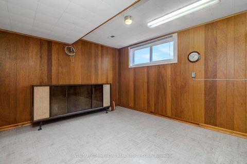 Photo 13 at 1156 Deer Park Road W, Nepean (City View/Skyline/Fisher Heights/Parkwood Hills), Ottawa