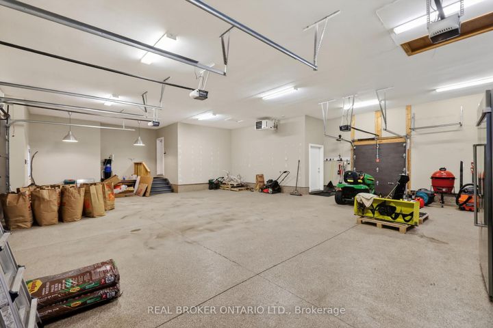 Photo 20 at 465 Lockmaster Crescent, Nepean (Manotick Village & Manotick Estates), Ottawa