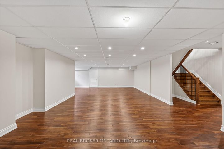 Photo 42 at 465 Lockmaster Crescent, Nepean (Manotick Village & Manotick Estates), Ottawa