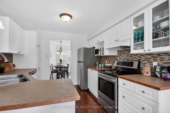 Photo 9 at 48 Avonmore Crescent, Nepean (Barrhaven East), Ottawa