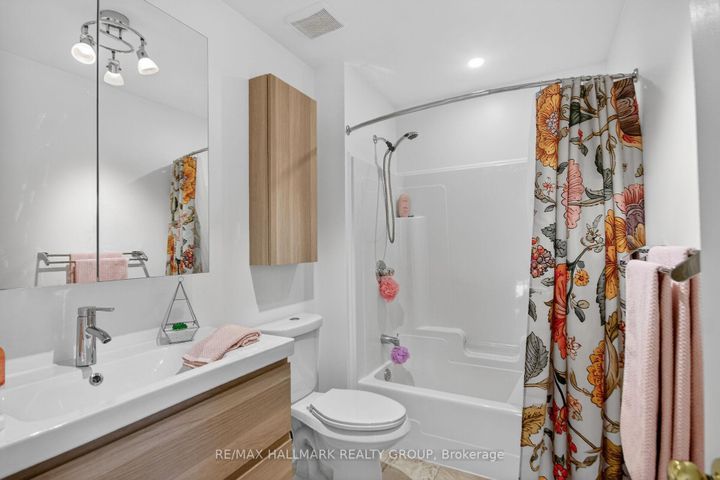 Photo 32 at 48 Avonmore Crescent, Nepean (Barrhaven East), Ottawa