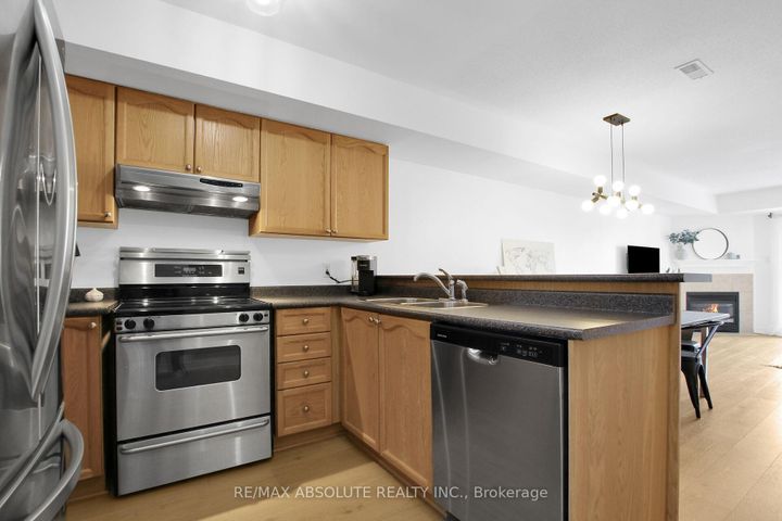 Photo 19 at 1350 Guthrie Street, Nepean (Leslie Park), Ottawa