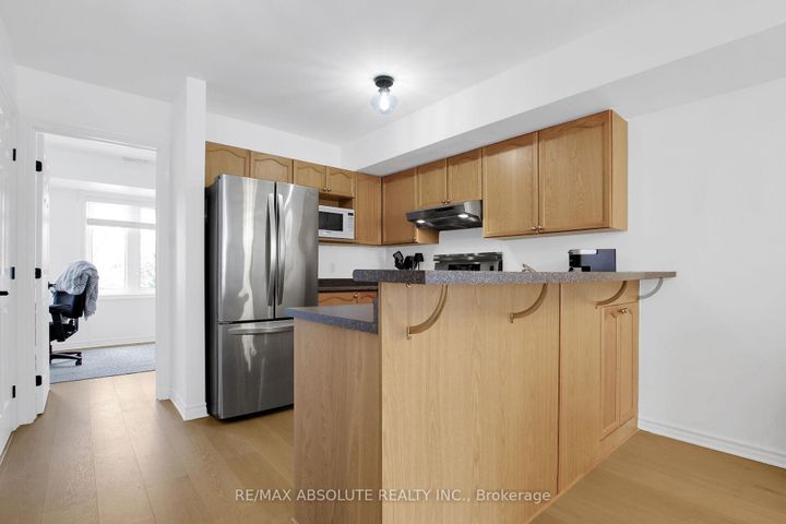Photo 23 at 1350 Guthrie Street, Nepean (Leslie Park), Ottawa