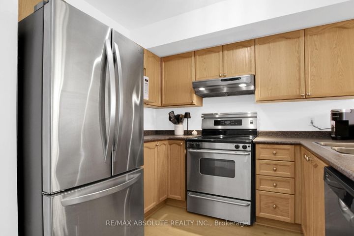 Photo 24 at 1350 Guthrie Street, Nepean (Leslie Park), Ottawa