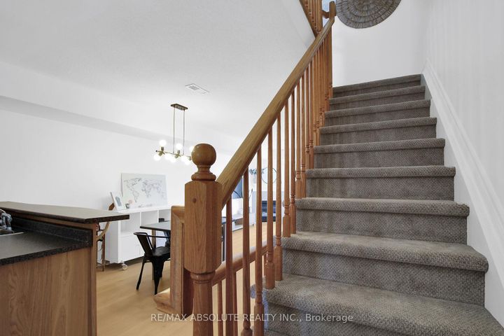 Photo 28 at 1350 Guthrie Street, Nepean (Leslie Park), Ottawa