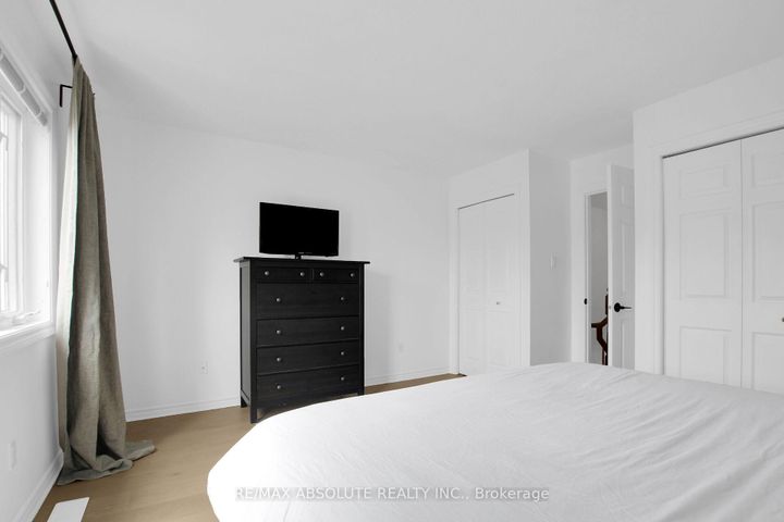 Photo 33 at 1350 Guthrie Street, Nepean (Leslie Park), Ottawa