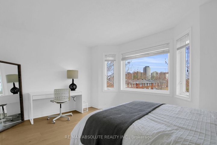 Photo 41 at 1350 Guthrie Street, Nepean (Leslie Park), Ottawa