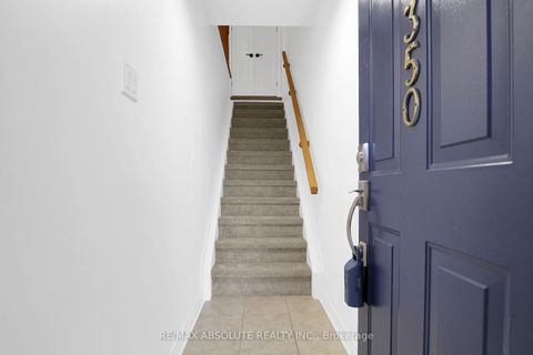 Photo 4 at 1350 Guthrie Street, Nepean (Leslie Park), Ottawa