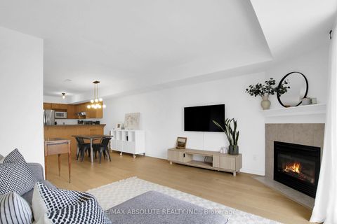 Photo 8 at 1350 Guthrie Street, Nepean (Leslie Park), Ottawa