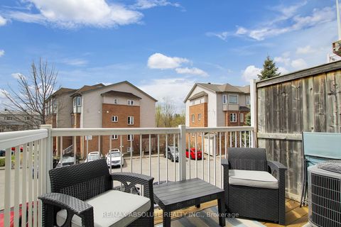 Photo 11 at 1350 Guthrie Street, Nepean (Leslie Park), Ottawa