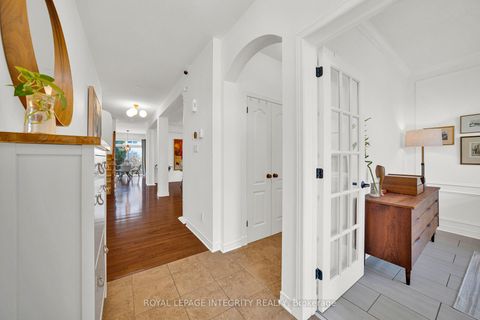 Photo 2 at 154 Rodeo Drive, Nepean (Longfields), Ottawa