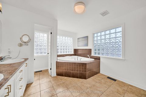 Photo 25 at 154 Rodeo Drive, Nepean (Longfields), Ottawa