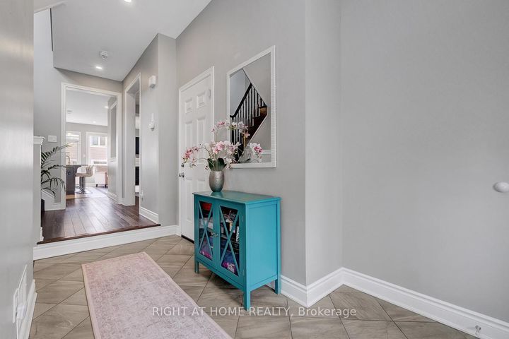 Photo 3 at 771 Devario Crescent, Nepean (Half Moon Bay), Ottawa