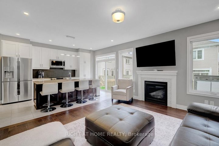Photo 8 at 771 Devario Crescent, Nepean (Half Moon Bay), Ottawa