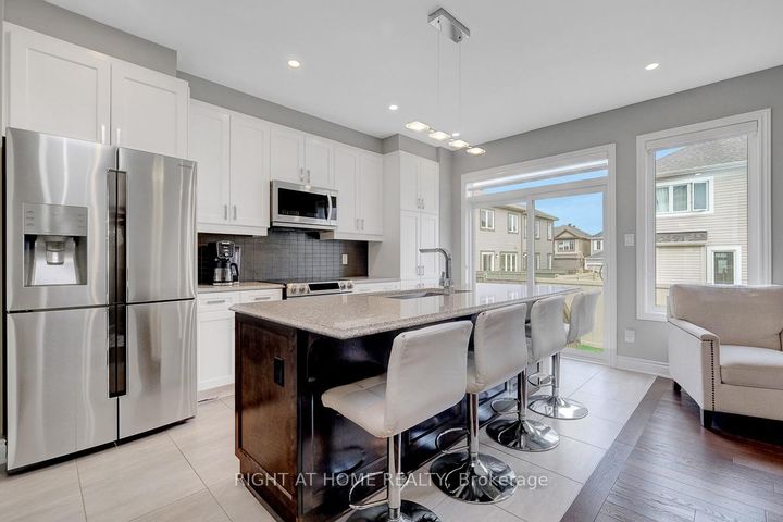 Photo 9 at 771 Devario Crescent, Nepean (Half Moon Bay), Ottawa