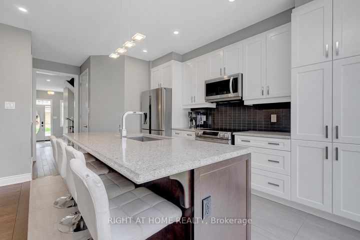Photo 10 at 771 Devario Crescent, Nepean (Half Moon Bay), Ottawa
