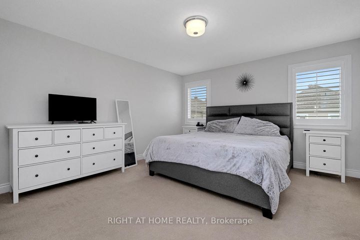 Photo 20 at 771 Devario Crescent, Nepean (Half Moon Bay), Ottawa