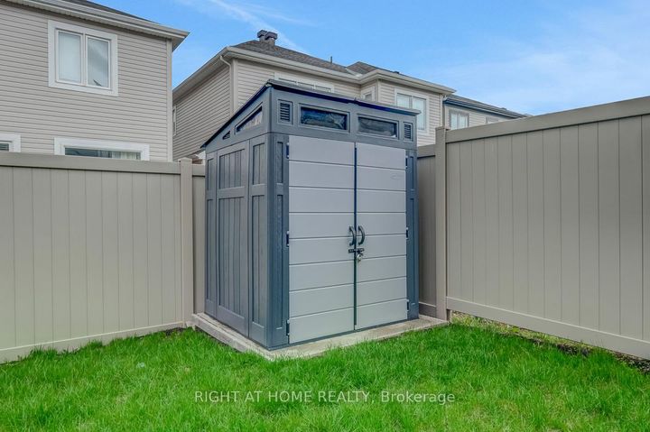 Photo 34 at 771 Devario Crescent, Nepean (Half Moon Bay), Ottawa