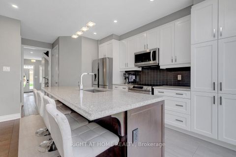 Photo 10 at 771 Devario Crescent, Nepean (Half Moon Bay), Ottawa