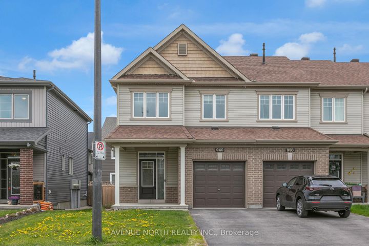 Photo 0 at 940 Kilbirnie Drive, Nepean (Half Moon Bay), Ottawa
