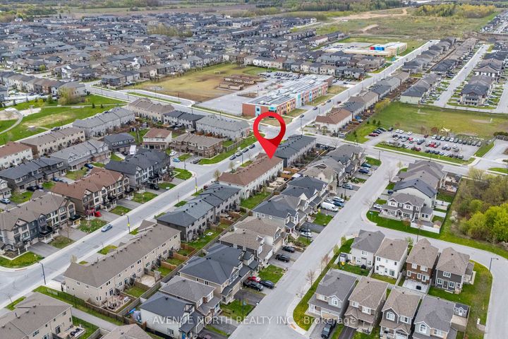 Photo 5 at 940 Kilbirnie Drive, Nepean (Half Moon Bay), Ottawa