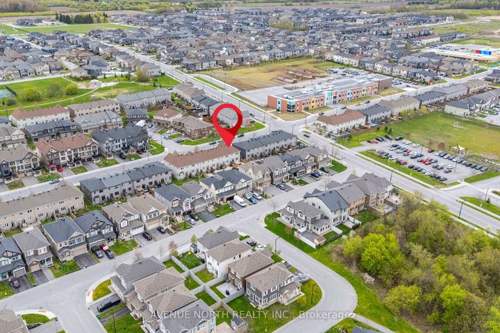 Photo 6 at 940 Kilbirnie Drive, Nepean (Half Moon Bay), Ottawa