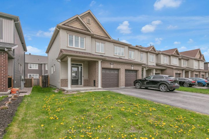 Photo 9 at 940 Kilbirnie Drive, Nepean (Half Moon Bay), Ottawa