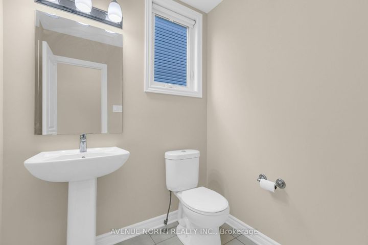 Photo 27 at 940 Kilbirnie Drive, Nepean (Half Moon Bay), Ottawa