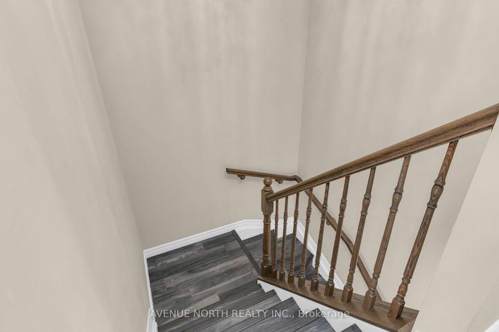 Photo 29 at 940 Kilbirnie Drive, Nepean (Half Moon Bay), Ottawa
