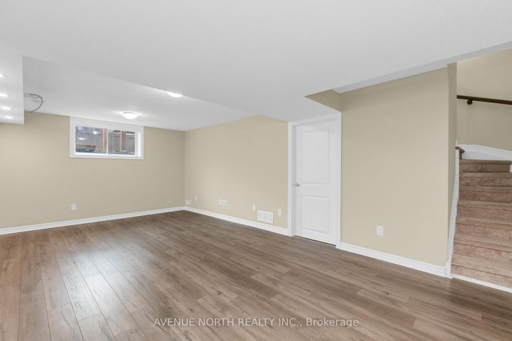 Photo 43 at 940 Kilbirnie Drive, Nepean (Half Moon Bay), Ottawa