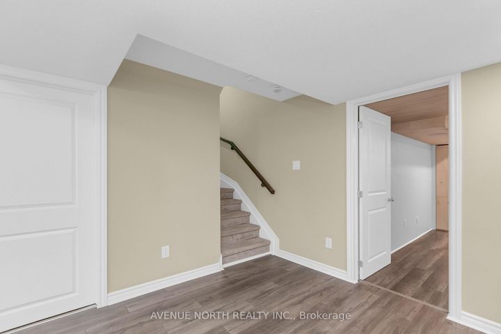 Photo 44 at 940 Kilbirnie Drive, Nepean (Half Moon Bay), Ottawa